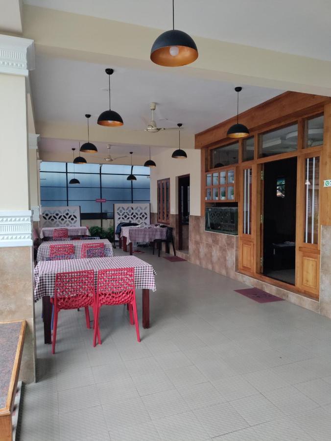 Meghdoot River Resort Kochi Eksteriør billede