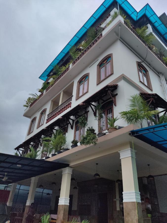 Meghdoot River Resort Kochi Eksteriør billede