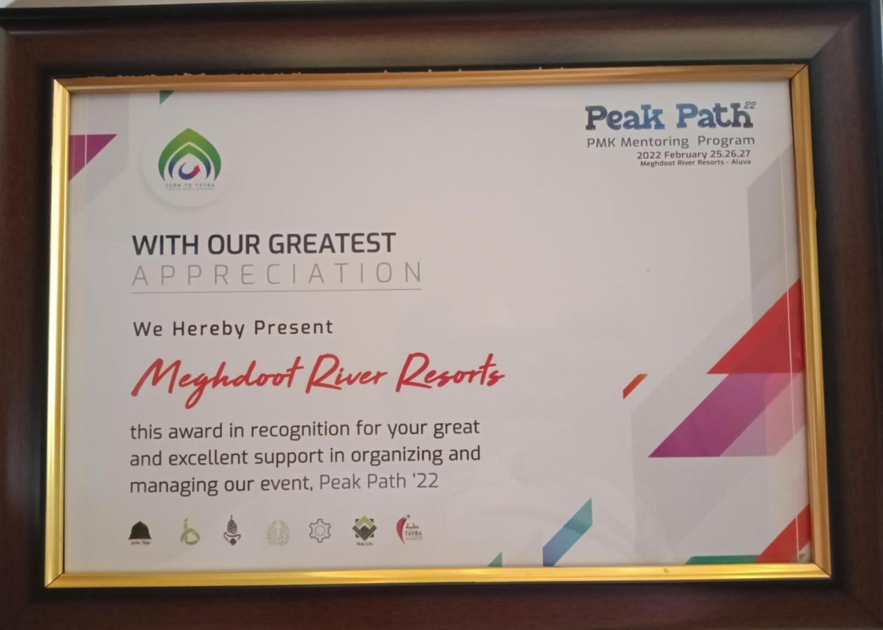 Meghdoot River Resort Kochi Eksteriør billede